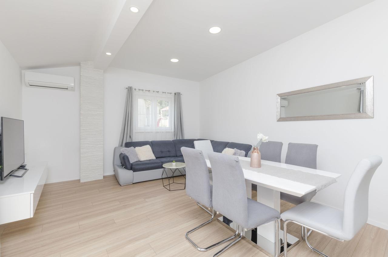 Apartments Dasa Primošten Eksteriør billede